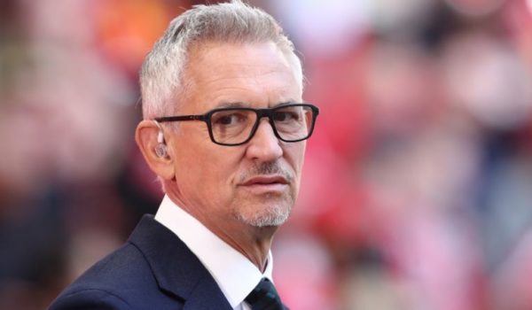 Ola de críticas a la BBC por suspender al exfutbolista Gary Lineker por sus opiniones en Twitter