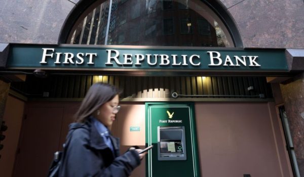 Grandes entidades financieras en EE.UU. rescatan con US$30.000 millones al First Republic Bank ante las preocupaciones por el sector bancario