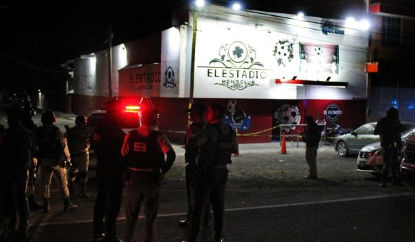 Diez muertos y cinco heridos tras el ataque a un bar del centro de México