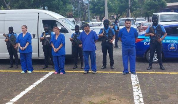 Policía descabeza a banda de estafadores, entre los señalados hay una expresentadora de TV