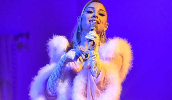 Getty Images Ariana Grande dijo que los antidepresivos y el alcohol habían afectado su peso.