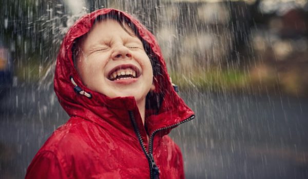 Getty Images Los pronósticos no pueden evitar que alguna vez la lluvia nos sorprenda.