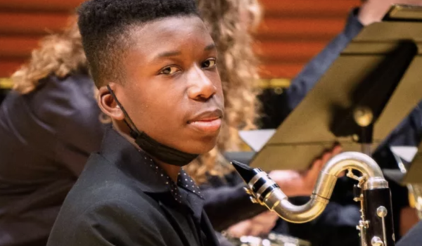 Faith Spoonmore/GoFundMe Ralph Yarl, de 16 años, es "un chico fantástico" que toca el clarinete, según explicó su tía.