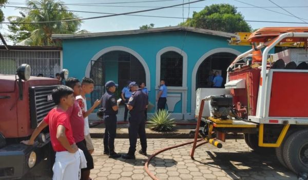 Señora de la tercera edad muere calcinada en incendio en Granada