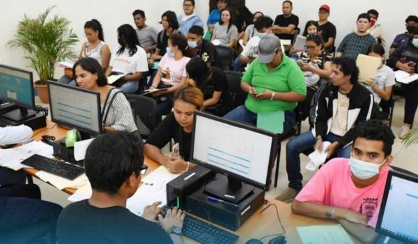 Dictadura abre al público las instalaciones robadas a LA PRENSA