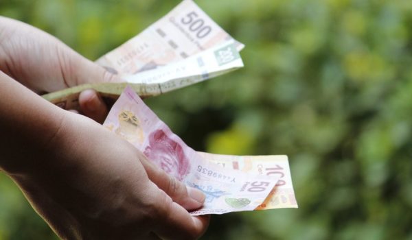 Por qué el «superpeso» mexicano es la moneda más líquida de América Latina y qué tiene que ver esto en su fortaleza frente al dólar