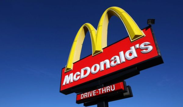 Getty Images Las irregularidades fueron detectadas en 62 locales de McDonald's en EE.UU,