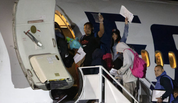 Getty Images Los migrantes viajaron desde la ciudad de Arica, en el norte de Chile.