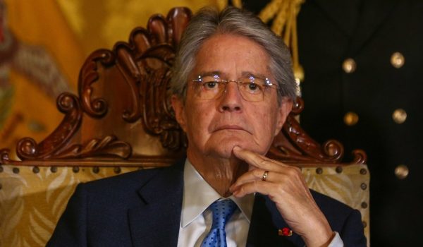 Reuters Guillermo Lasso podría ser destituido en cuestión de semanas, pero hay otros posibles escenarios.