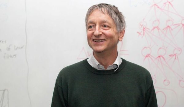 University of Toronto A Geoff Hinton le llaman "el padre del aprendizaje profundo".