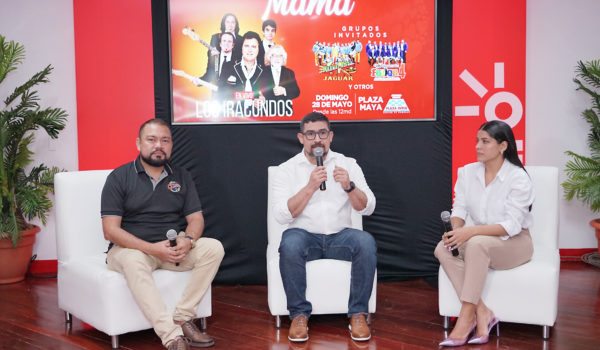 Claro Nicaragua celebra a mamá