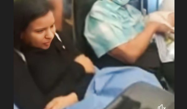 Una nicaragüense da a luz en un avión que viajaba de Managua hacia Miami