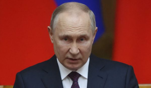 Vladimir Putin, Rusia, Ucrania