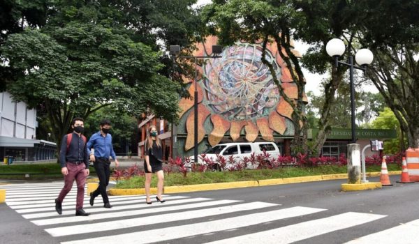 Régimen negó el paso por Nicaragua a universitarios de Honduras que realizarían gira en la Universidad de Costa Rica