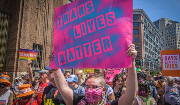 Getty Images De acuerdo con Gillian Branstetter, fue en 2016 cuando comenzó la oleada de proyectos de ley para restringir los derechos de la comunidad trans en EE.UU.