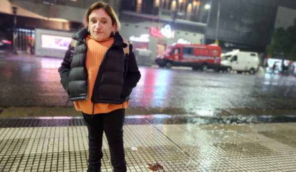 Analia Llorente En su podcast, Risso habla desde su mirada de mujer con discapacidad sobre temas como las apps de citas y el mercado laboral.
