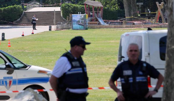 Getty Images El ataque ocurrió en un parque cercano al lago Annecy, en el sur de Francia.