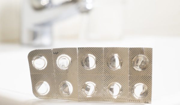 Getty Images Entre los medicamentos que más escasean algunos son cruciales para tratar ciertos tipos de cáncer.