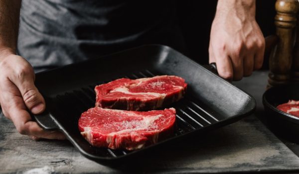 Getty Images La taurina es un nutriente que se encuentra la carne, pescado y se vende como un suplemento.