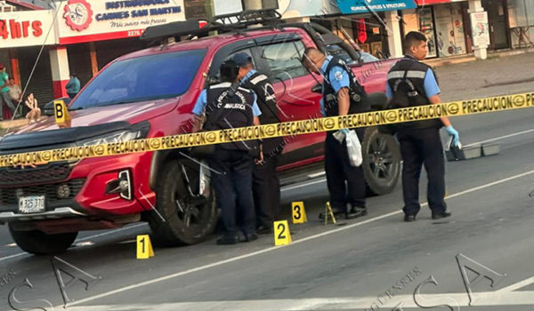 Amputan dos dedos y extraen perdigones de escopeta del rostro de adolescente baleada en Carretera a Masaya