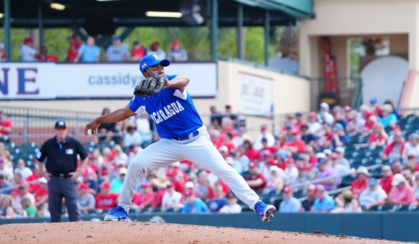Duque Hebbert y 20 nicaragüenses más inician en la Liga Rookie de República Dominicana