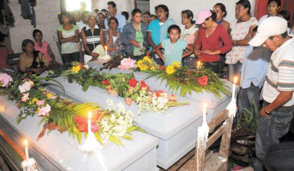Galería: Una noche de terror en El Carrizo