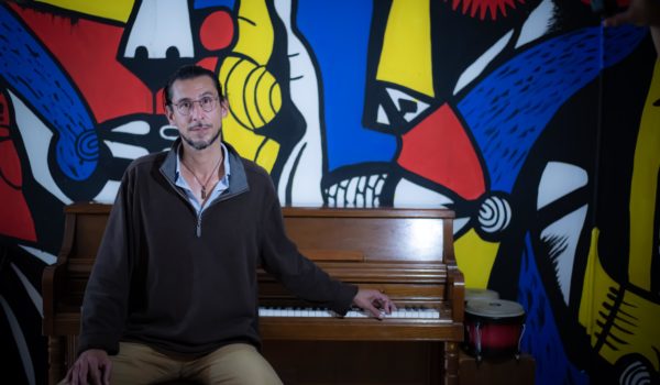 Alexis Pantoja, el músico nicaragüense que escogió vivir en la calle