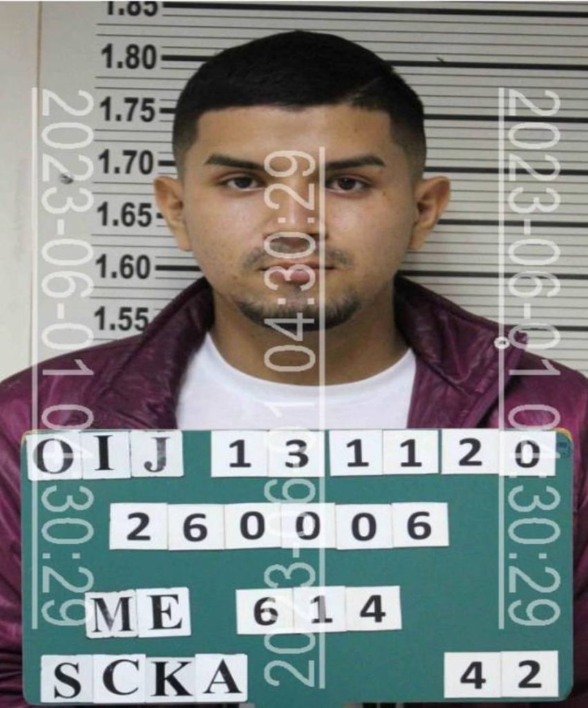 El panameño apellidado Santamaría Caballero de ser parte de la banda de explotadores sexuales. LA PERENSA/ Tomada del Diario La Teja..
