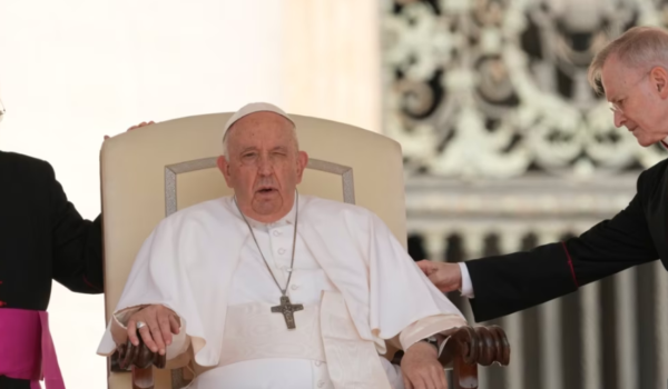 papa Francisco, operación