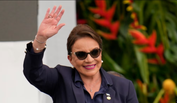 presidenta de Honduras, China. Taiwán