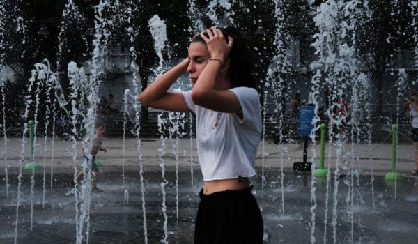 Getty Images Ciudades grandes, densas y con transporte subterráneo, como Nueva York, son más propensas a sufrir las consecuencias del cambio climático subterráneo.