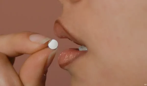 Las dificultades para acceder a pastillas anticonceptivas de emergencia persisten en Honduras, cuatro meses después que se levantara su prohibición.Imagen: FLOR RUIZ/dpa/picture-alliance