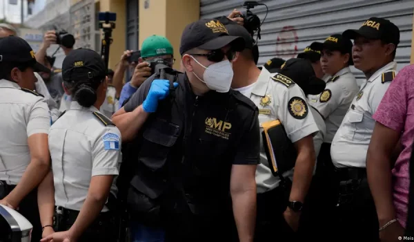 Desde el 13 de julio de 2023, la Fiscalía de Guatemala inició una serie de acciones en busca de cancelar al Movimiento Semilla.Imag