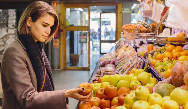 Elecciones en España: por qué los ciudadanos tienen una visión tan negativa de la economía del país si esta crece más que la de Alemania o Francia