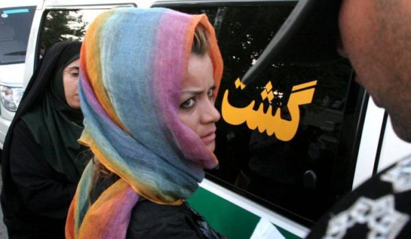 Irán, mujeres, velo