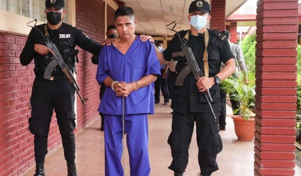 Cadena perpetua y 103 años de prisión para implicado en robo y muerte de policía