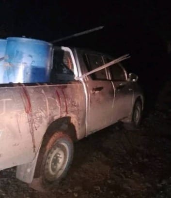 Estas es la camioneta donde se transportaban las víctimas de la mortal emboscada. LA PRENSA/ Redes sociales.