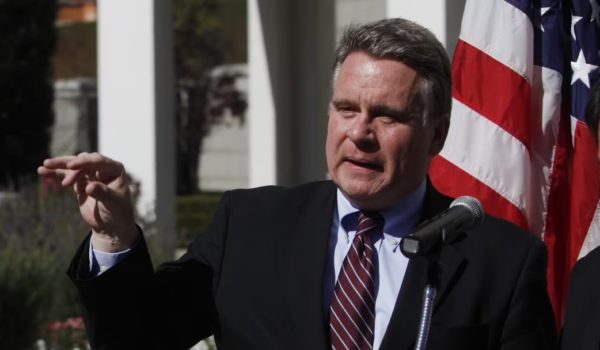 El congresista Christopher Smith solicita nuevamente visitar a monseñor Álvarez