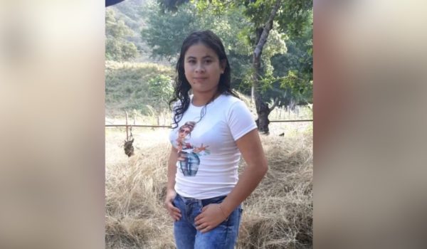 Familiares de adolescente de 15 años urgen ayuda para encontrarla