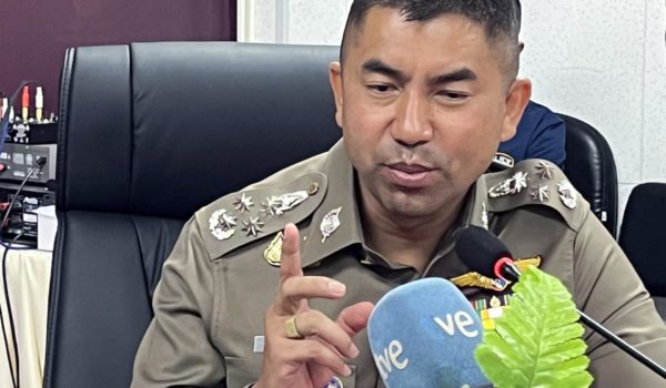 La Policía escenifica el cierre del caso de Sancho y le acusa de asesinato premeditado de Edwin Arrieta.