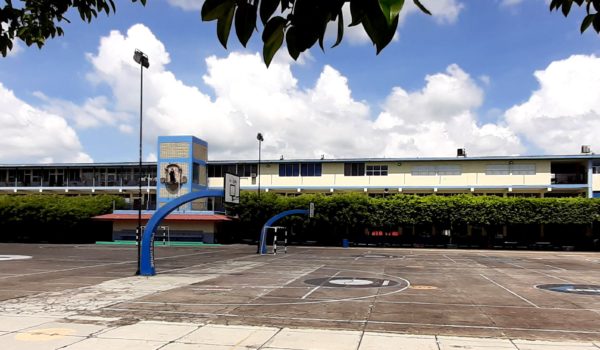 Dictadura podría ir tras colegio La Salle de León
