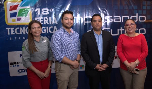 Claro presente en la 18.ª Feria Tecnológica
