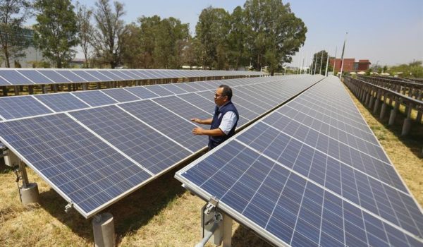 Asia, el mayor inversor en México por «nearshoring», busca fuentes de energía solar
