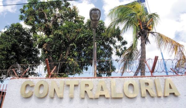 Contraloría cita a exempleados que participaban en una obra pública en Las Delicias
