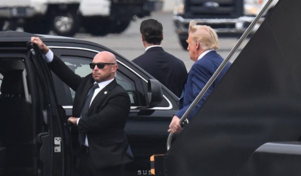 Donald Trump, conspiración, Estados Unidos