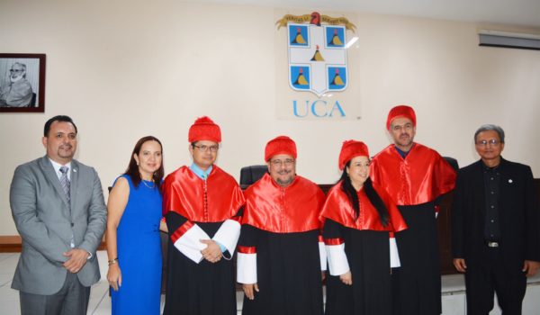 Los funcionarios y simpatizantes de la dictadura que se han formado en la UCA
