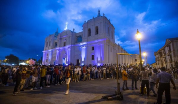 Celebran en Nicaragua a la Asunción de María por «calmar» erupción de volcán hace 76 años