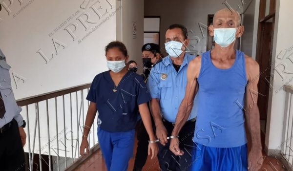 Confirman condena de 30 años de prisión para mujer que participó en crimen de su mamá