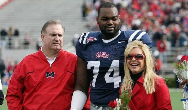 Getty Images Michael Oher asegura haber sido engañado por sus padres de acogida.