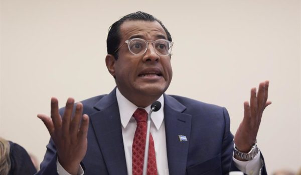 Félix Maradiaga denunciará ante la ONU el cierre y expropiación de la jesuita UCA de Nicaragua